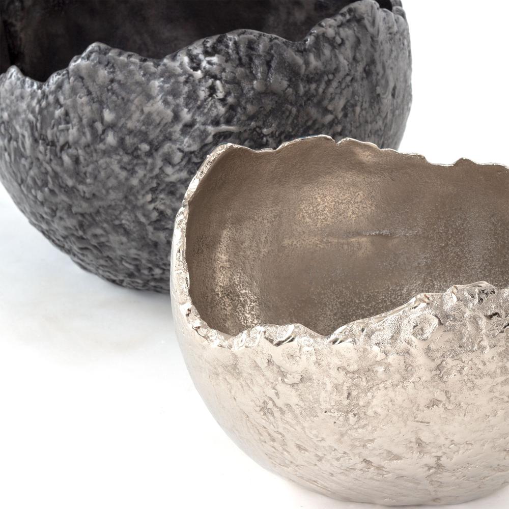 Terra Decorative Metal Bowls, S2. Picture 2