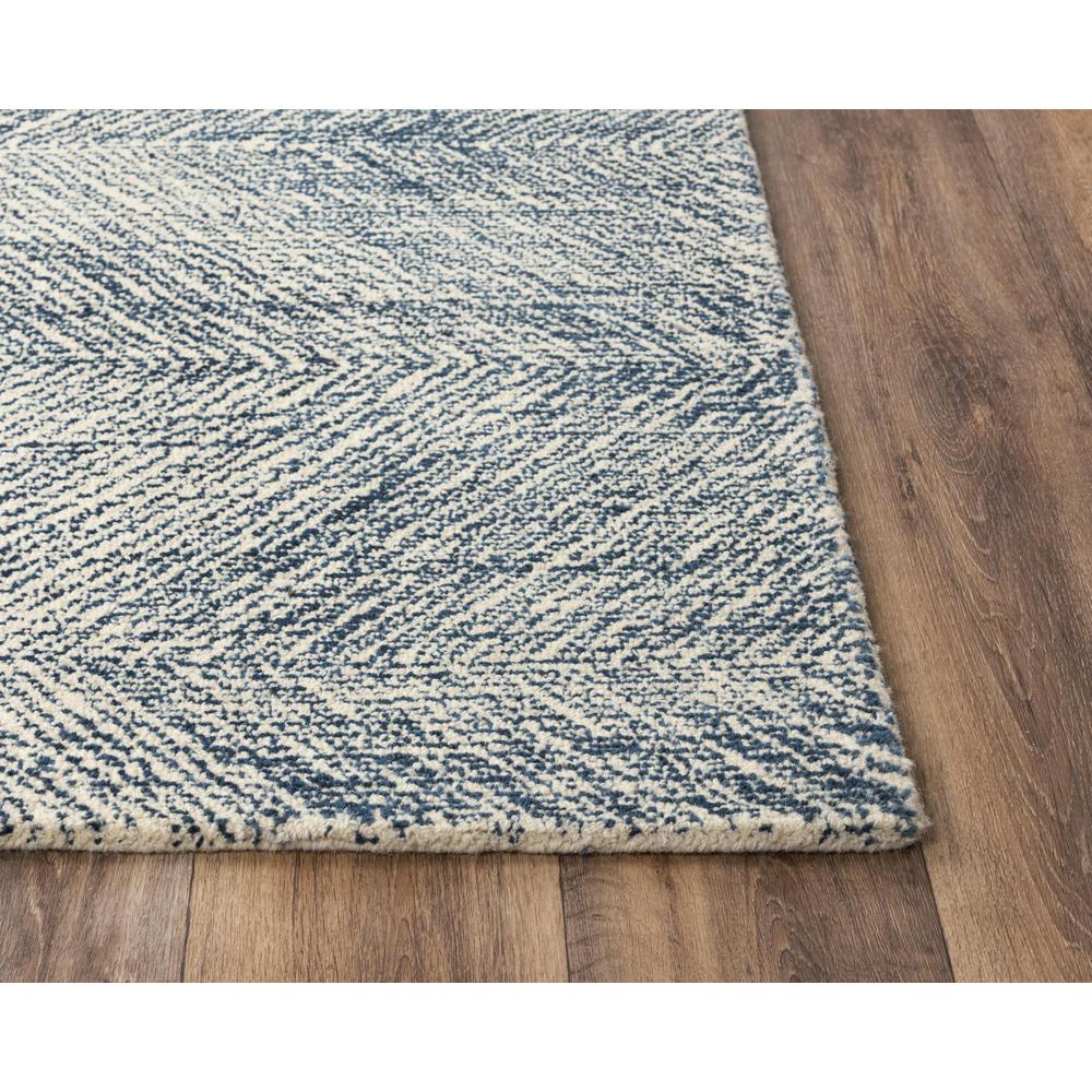 Hand Tufted Cut Pile Wool Rug, 5' x 7'6". Picture 3