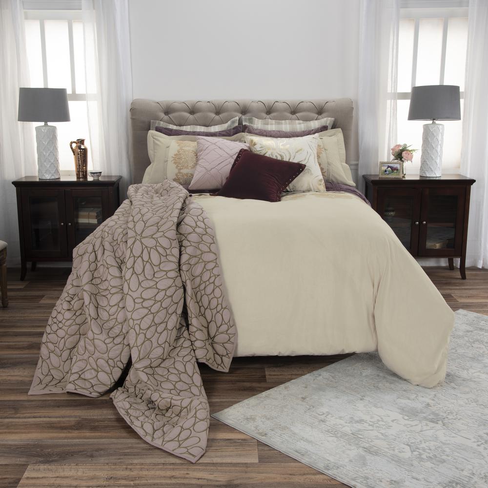 Rizzy Home 98" x 98" Duvet - BT4468. Picture 5