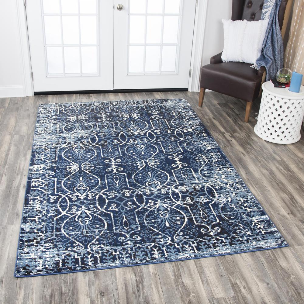 Power Loomed Cut Pile Polypropylene Rug, 3'3" x 5'3". Picture 2