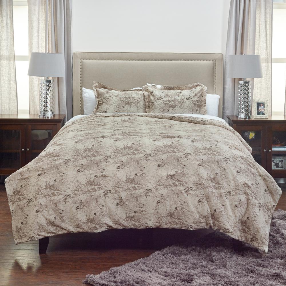 Rizzy Home 90" x 92" Comforter - BT3008. Picture 2