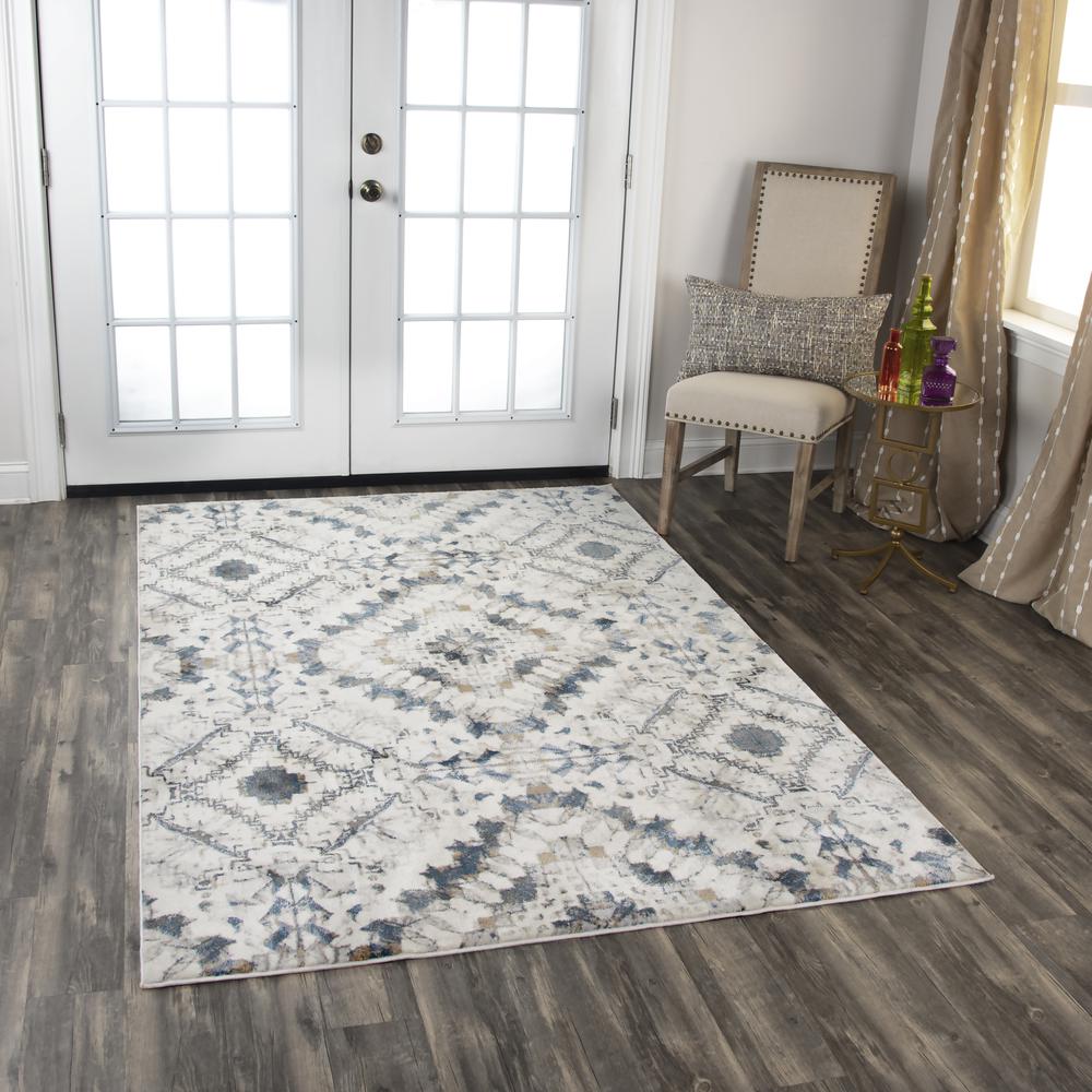 Power Loomed Cut Pile Polypropylene/ Polyester Rug, 5'3" x 7'6". Picture 6