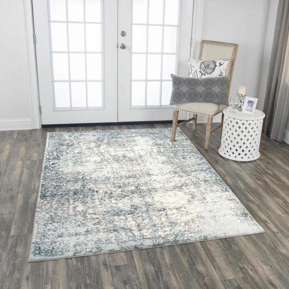Power Loomed Cut Pile Polyester Rug, 2'7" x 9'6". Picture 2