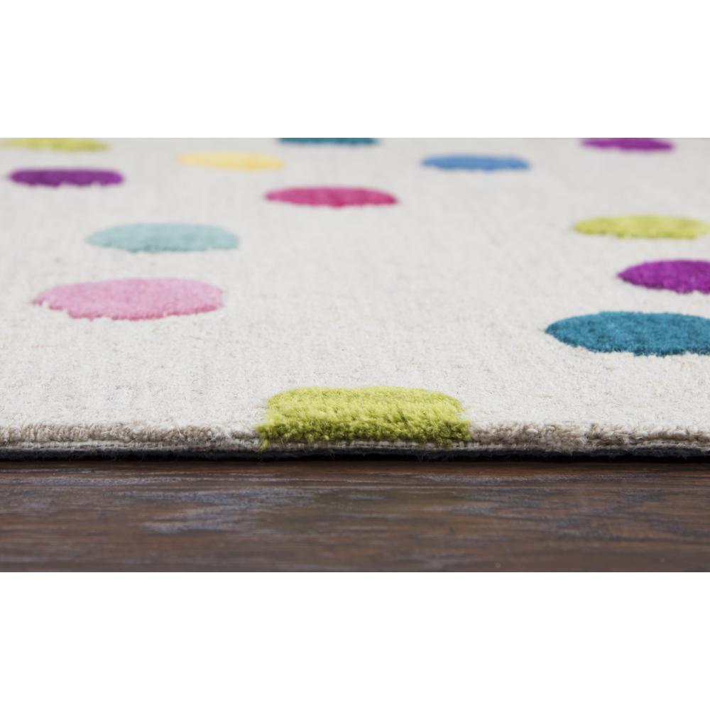 Playground Neutral 5' x 7' Hand-Tufted Rug- PG1006. Picture 4