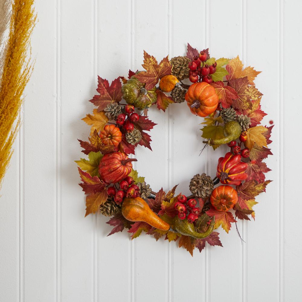 24in. Pumpkin, Gourd, Berry and Maple Leaf Wreath. Picture 3