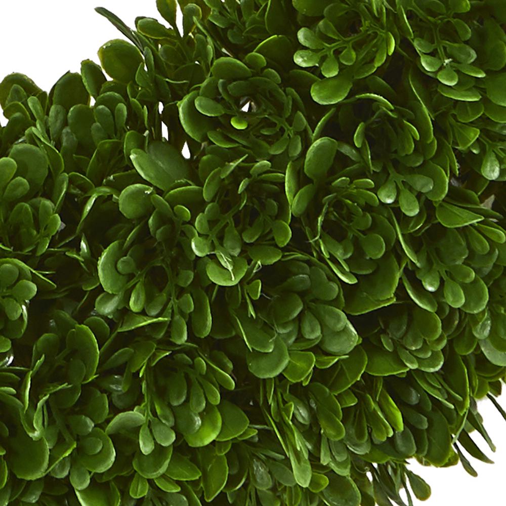 19.5in. Tea Leaf Wreath UV Resistant (Indoor/Outdoor). Picture 4