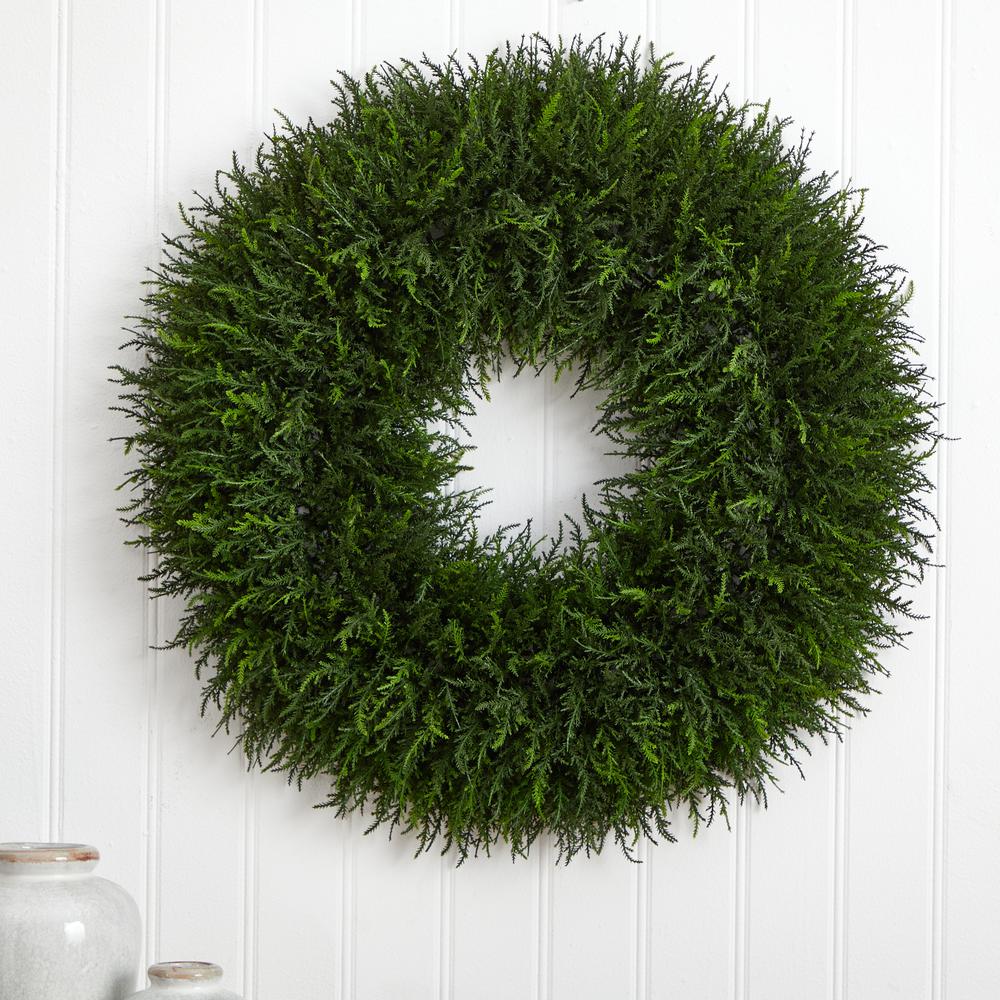 32in. Giant Cedar Artificial Wreath. Picture 3