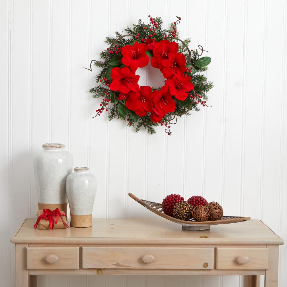 24in. Amaryllis Wreath. Picture 2