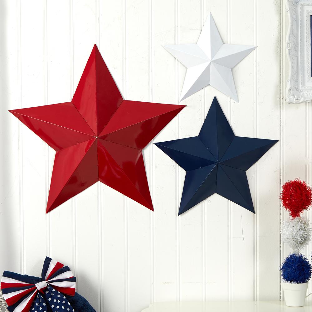 12in., 18in. and 24in. Americana Farmhouse Metal Stars Wall Decor Set (Set of 3). Picture 3