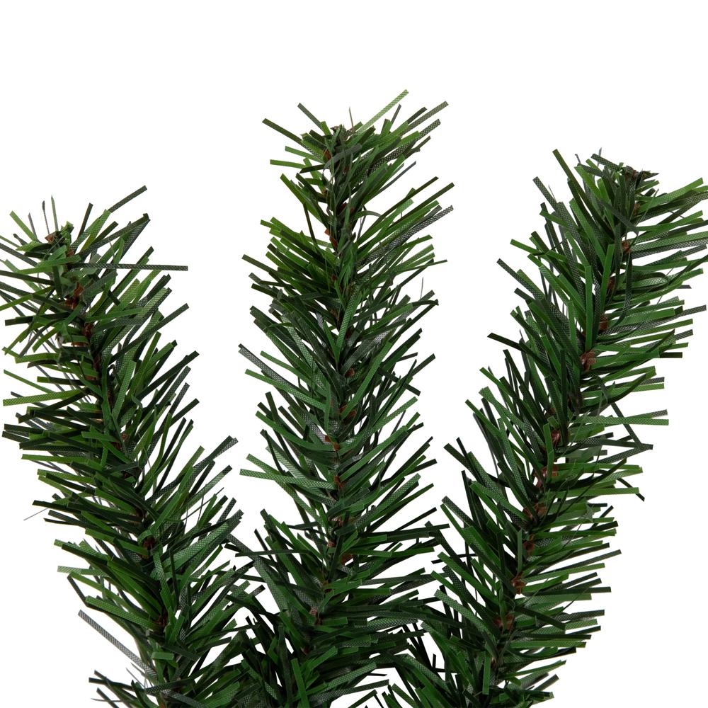 Canadian Pine Artificial Christmas Wreath  48-Inch  Unlit. Picture 6