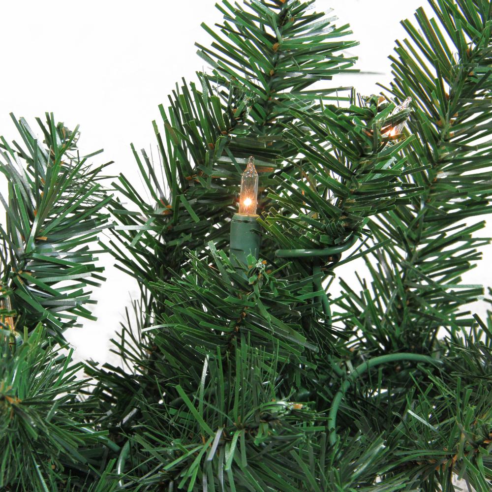 9' x 18" Pre-Lit Deluxe Windsor Green Pine Christmas Garland - Clear Lights. Picture 2