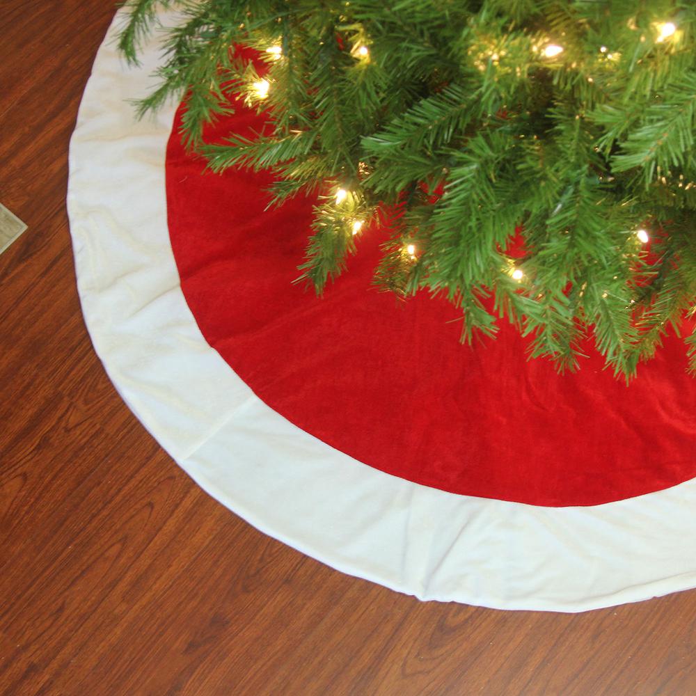 60" Red and White Solid Round Christmas Tree Skirt. Picture 3