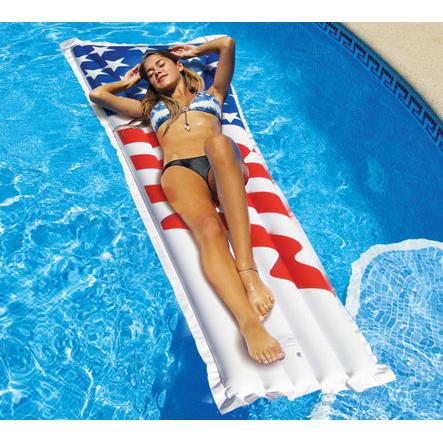 72-Inch Inflatable White and Red American Flag Swimming Pool Air Mattress. Picture 1