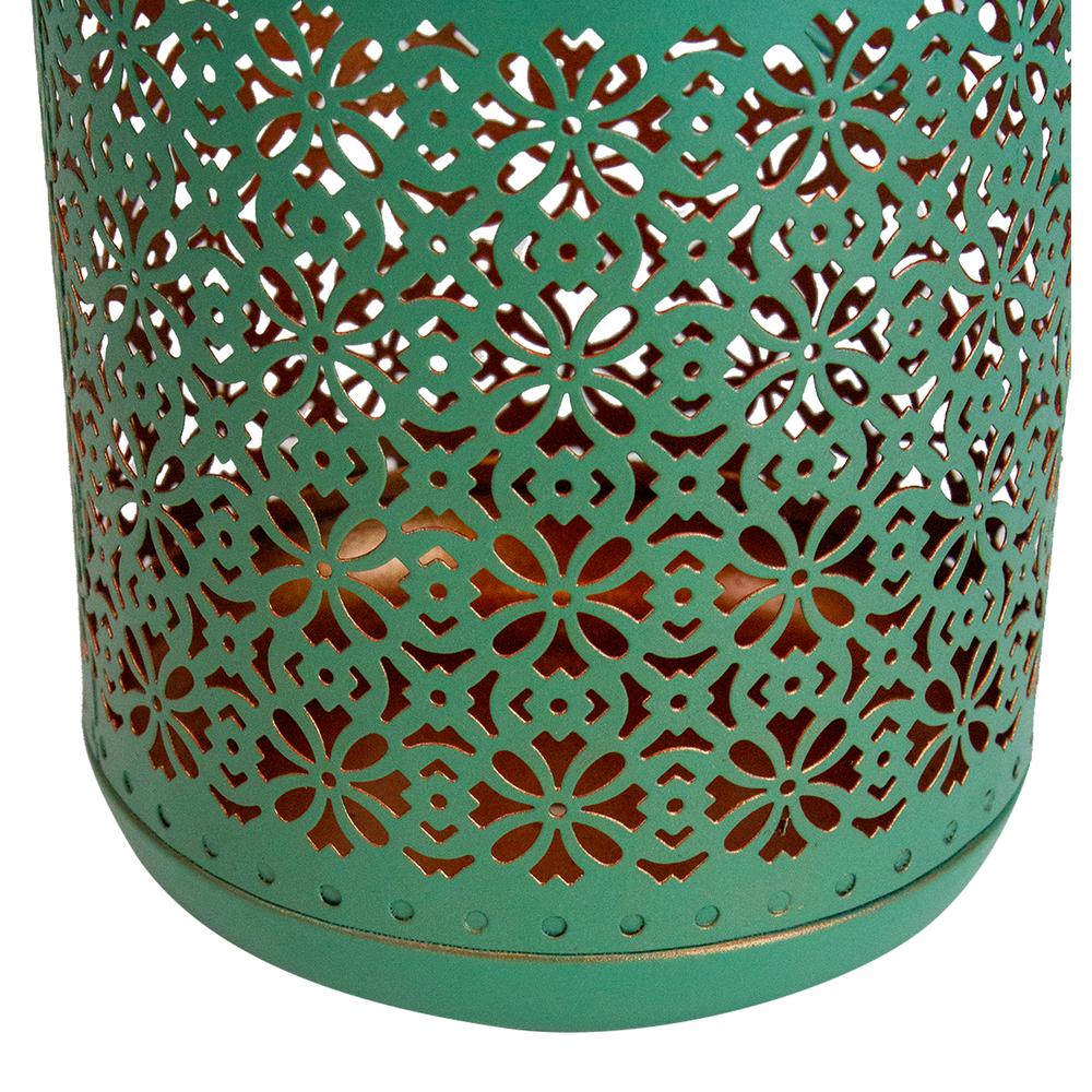 7" Green Integrated Floral Pattern Outdoor Solar Lantern with Handle. Picture 3