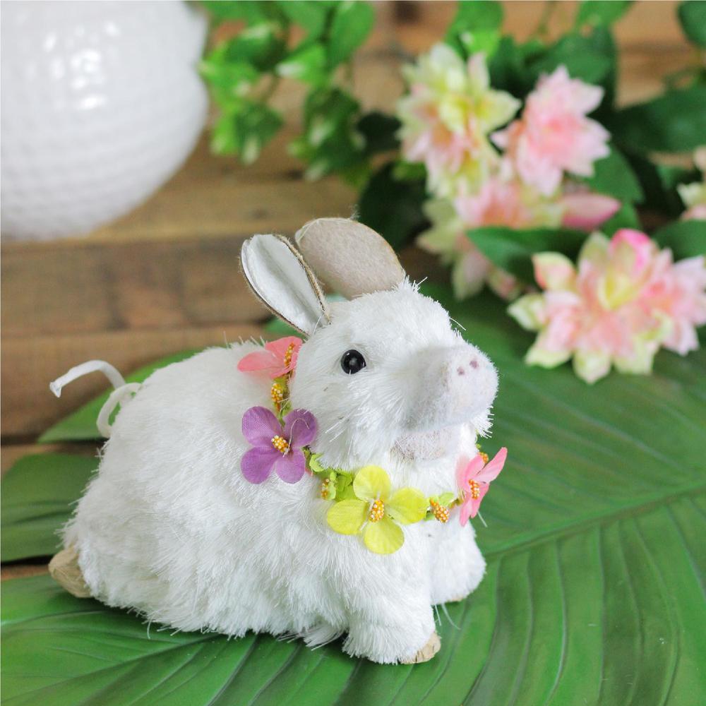 6.5" White Sisal Piglet with Floral Lei Spring Figure. Picture 3