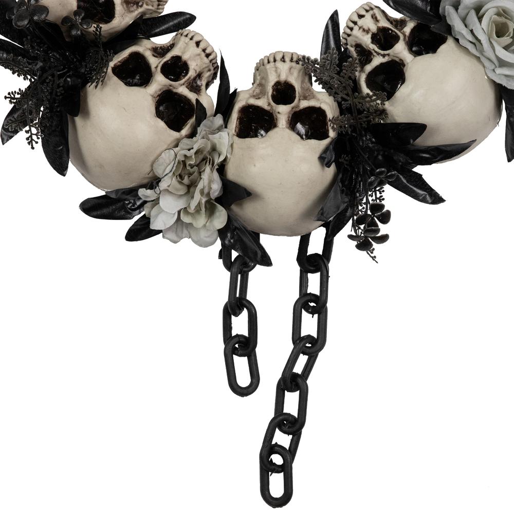 Skulls and Chains with Gray Roses Halloween Wreath  15-Inch  Unlit. Picture 3