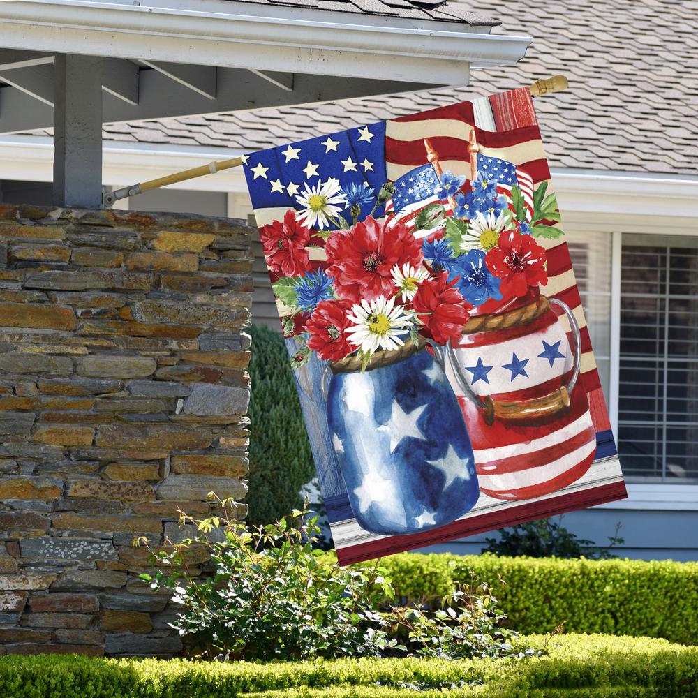 Patriotic Americana Floral Bouquet Outdoor House Flag 28" x 40". Picture 2