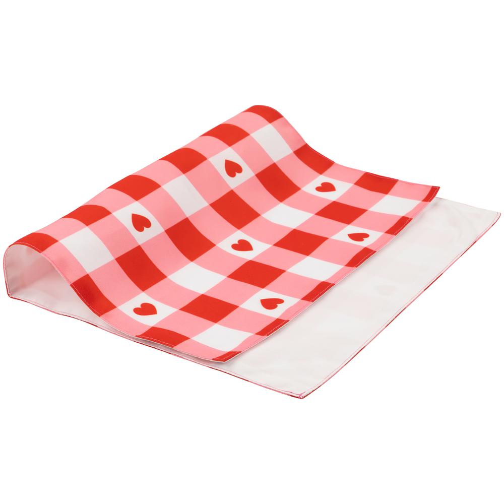 Set of 4 Checkered Hearts Valentine's Day Placemats 18". Picture 5