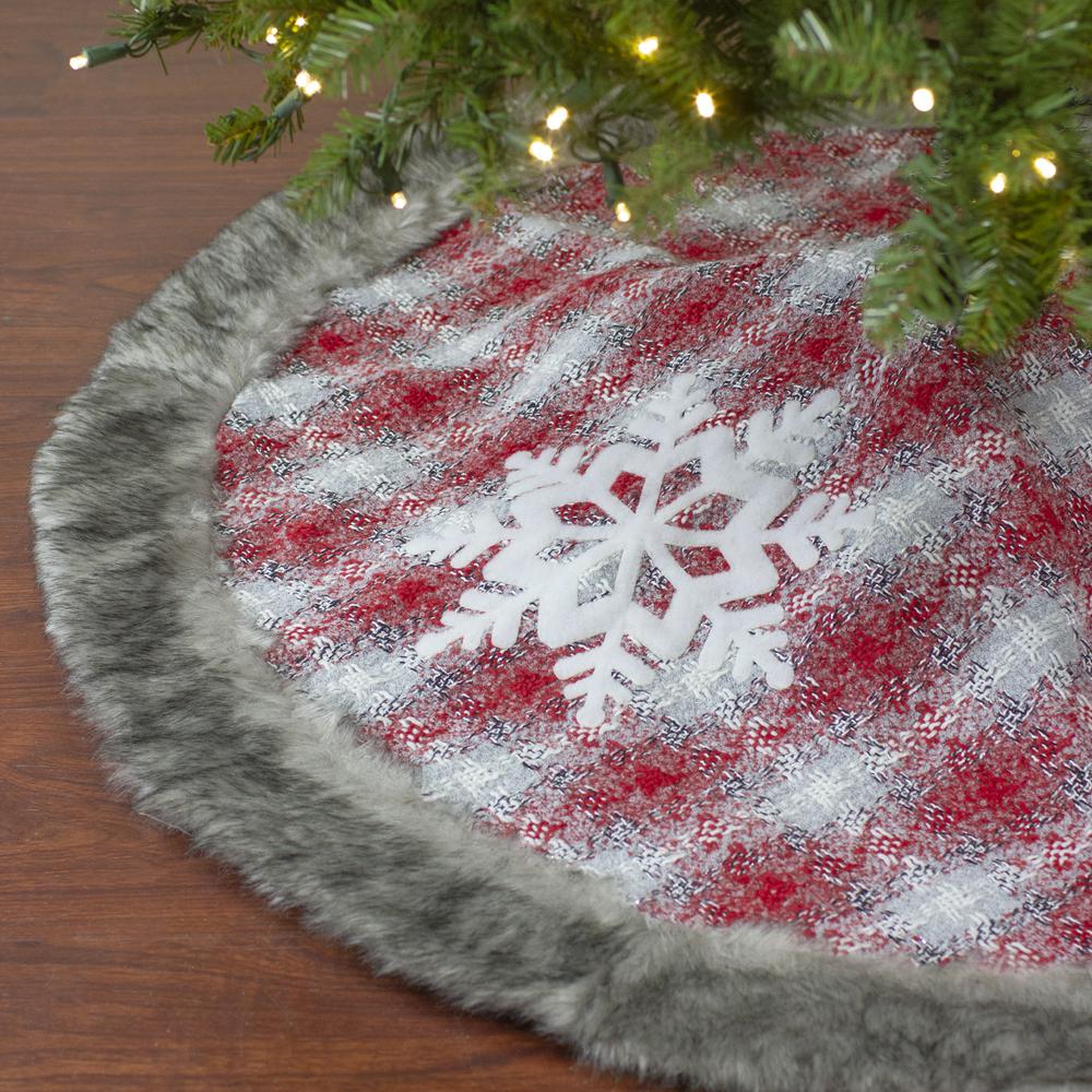48" Red and White Plaid Christmas Tree Skirt with Snowflake. Picture 2