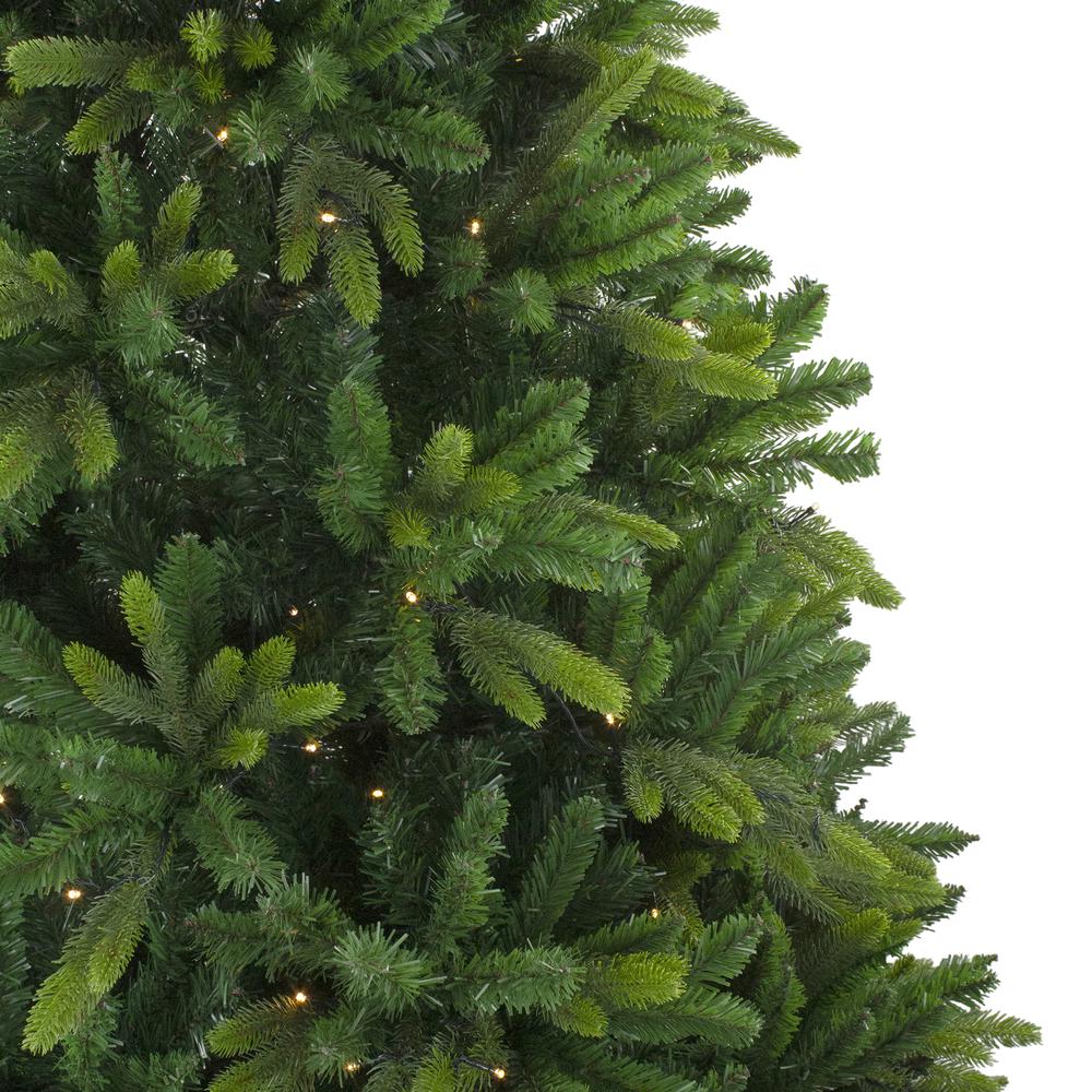 9' Pre-Lit Gunnison Pine Artificial Christmas Tree - Clear Lights. Picture 4