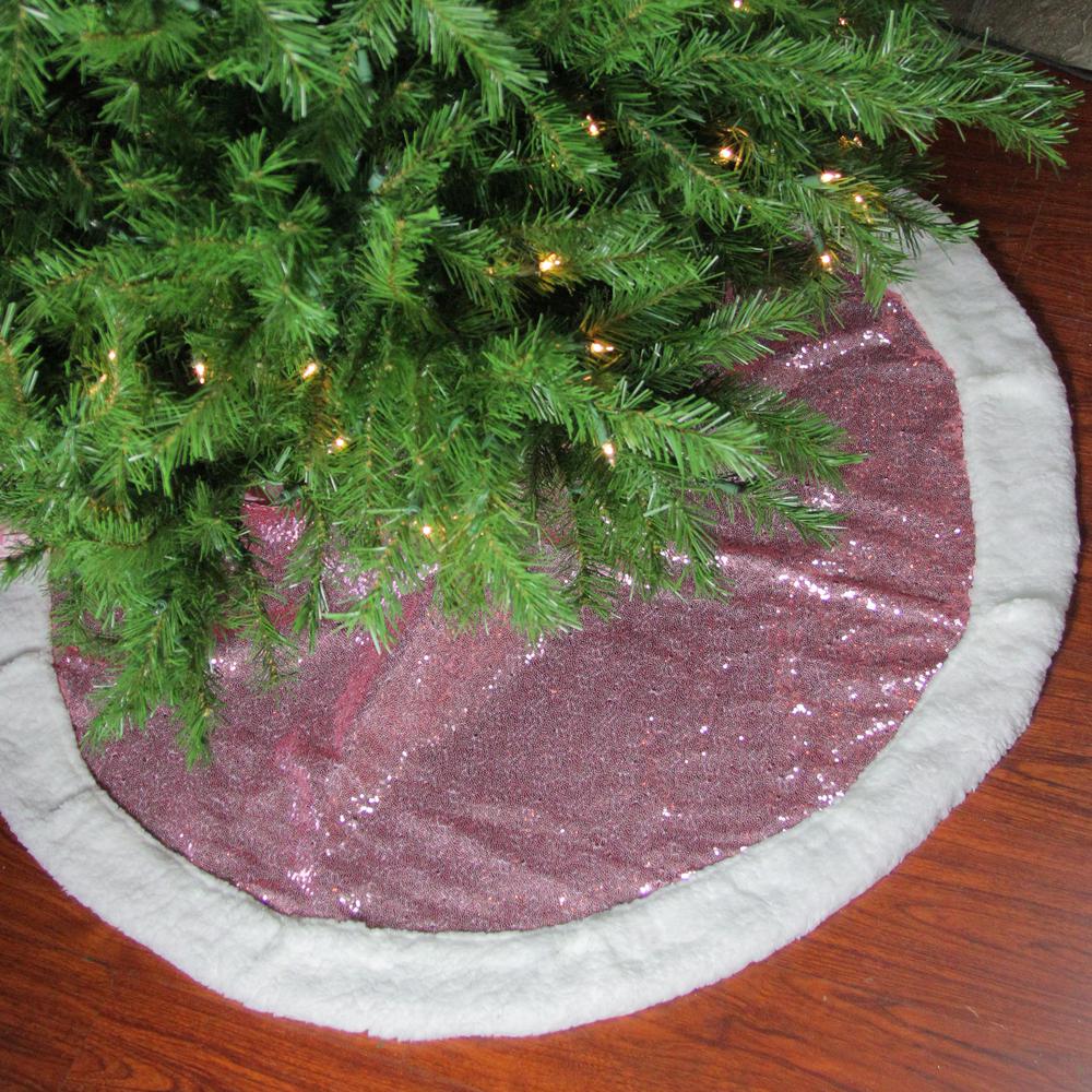 47" Pink and White Round Christmas Tree Skirt with Sherpa Border. Picture 2