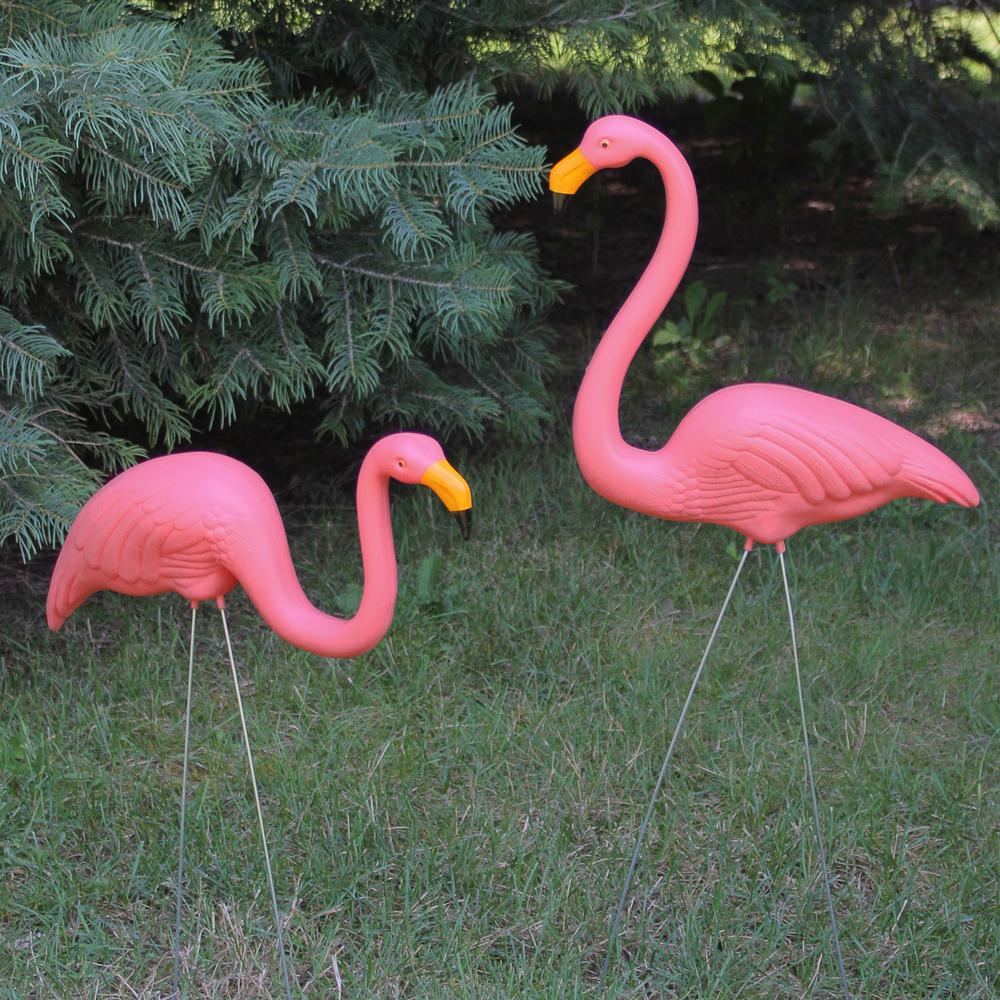 Set of 2 Tropical Pink Flamingo Outdoor Lawn Stakes 33". Picture 2