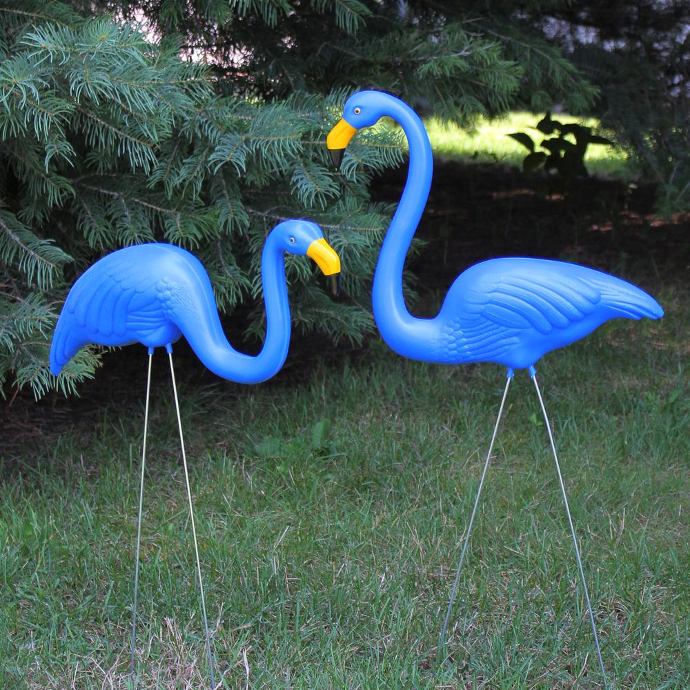 Set of 2 Blue Tropical Flamingo Outdoor Lawn Stakes 33". Picture 2