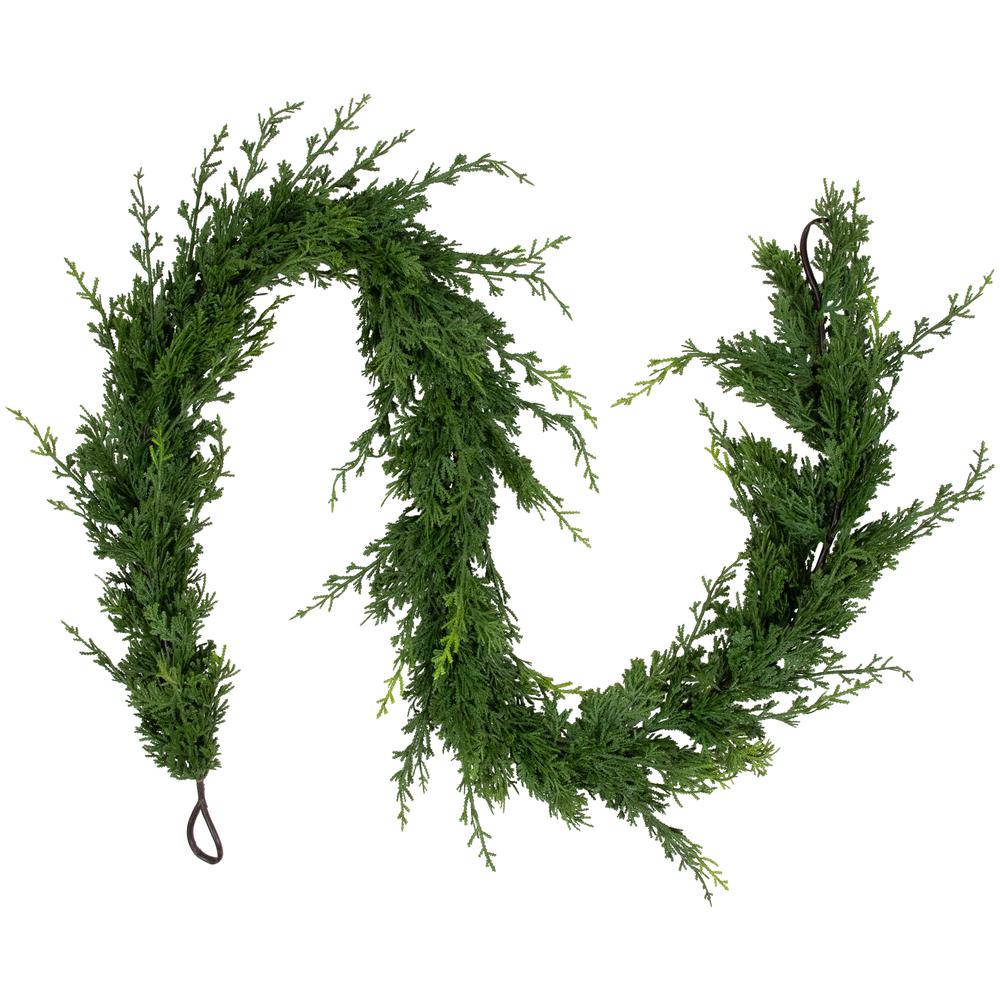 6' Soft Cedar Artificial Christmas Garland - Unlit. Picture 1