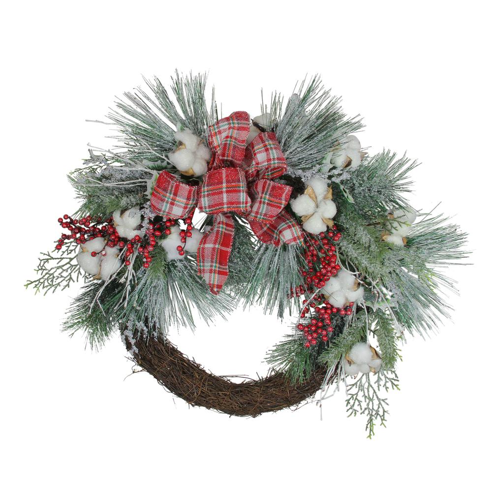 Holly Berry Red and Green Artificial Christmas Wreath - 24-Inch  Unlit. The main picture.