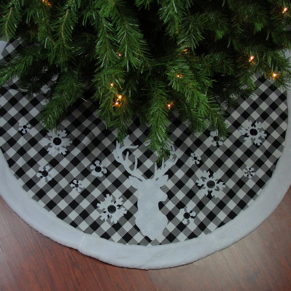 48" Black and White Plaid Reindeer Christmas Tree Skirt. Picture 2