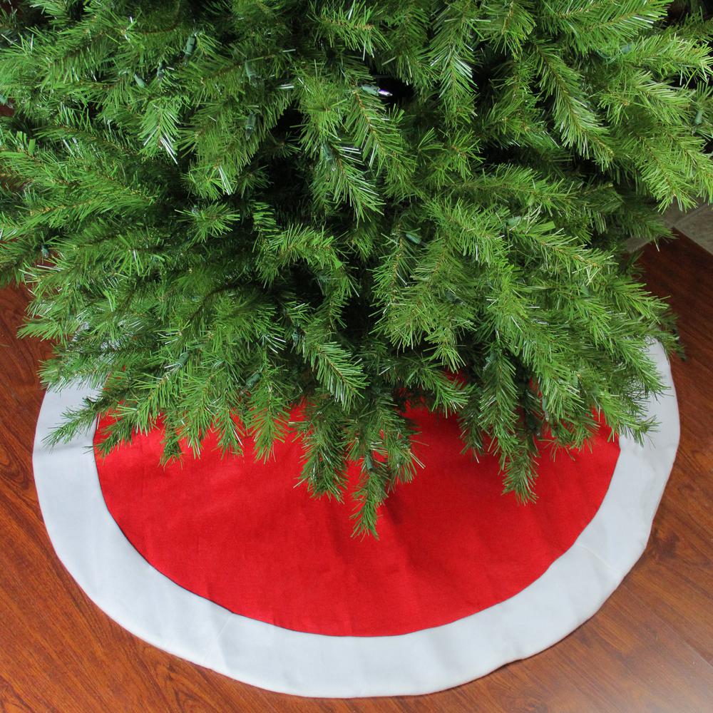 48" Red and White Traditional Christmas Tree Skirt with Border. Picture 2