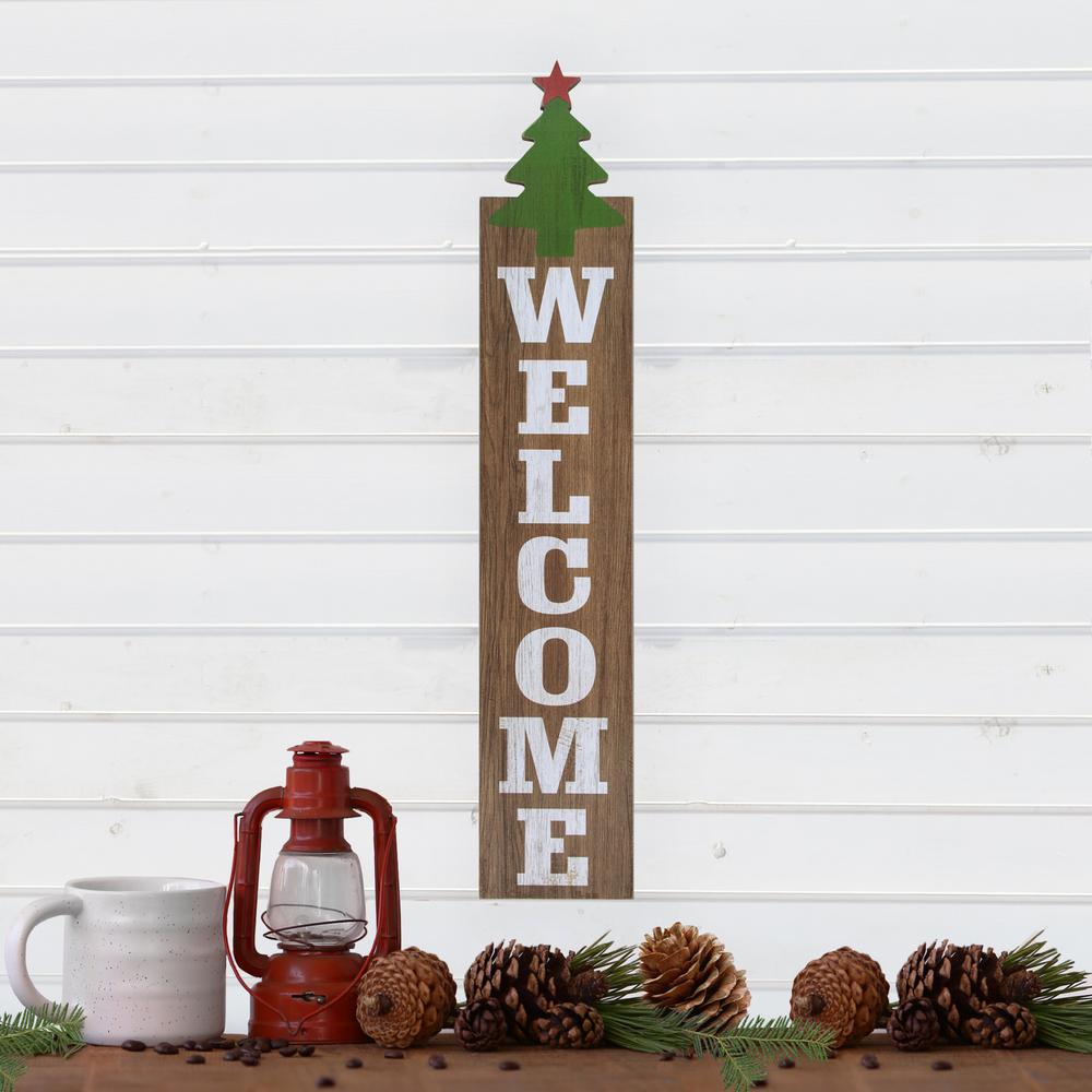 31.5" Green Christmas Tree and Red Star Tall Wooden Welcome Sign. Picture 2