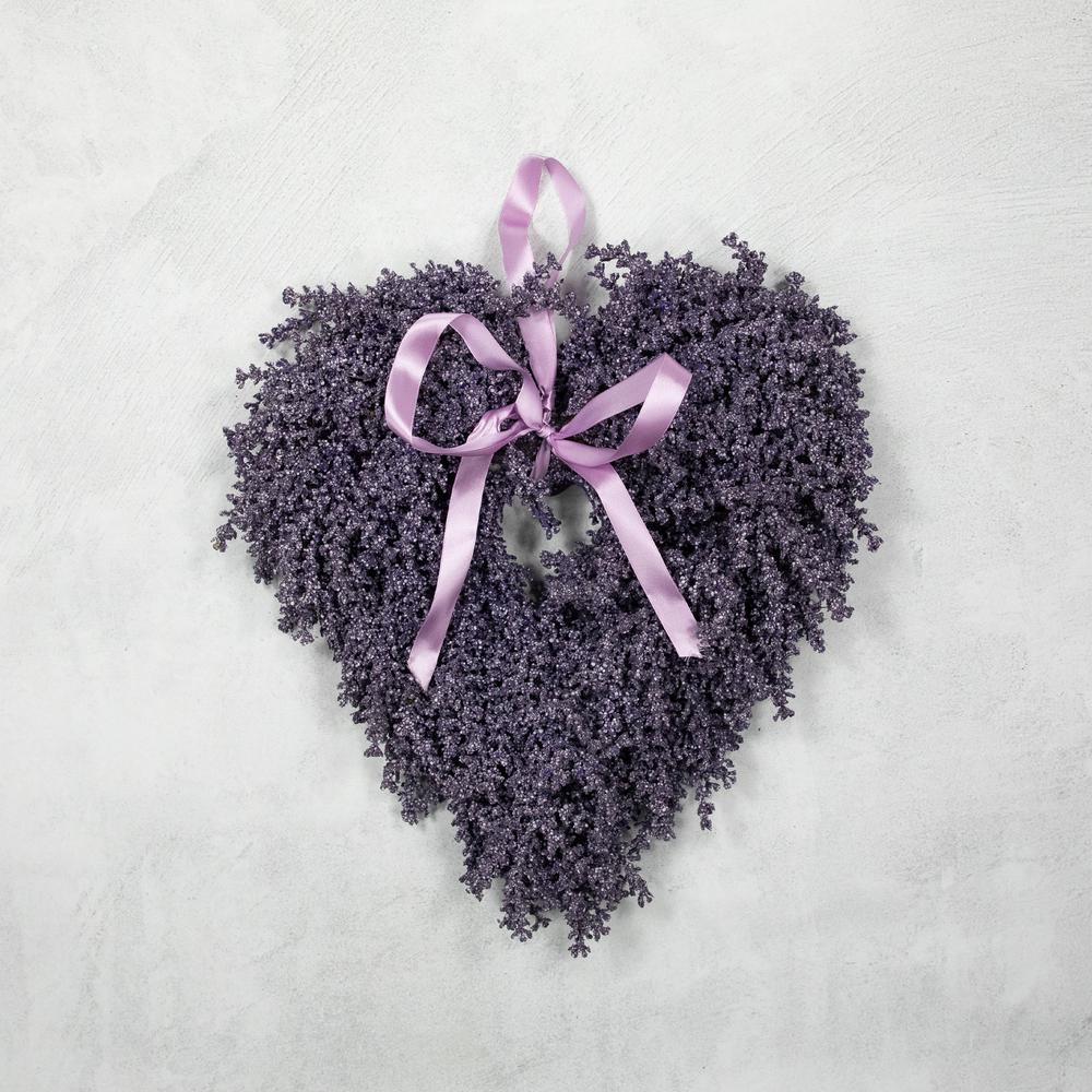 Artificial Lavender Heart Spring Wreath - 17.5". Picture 5