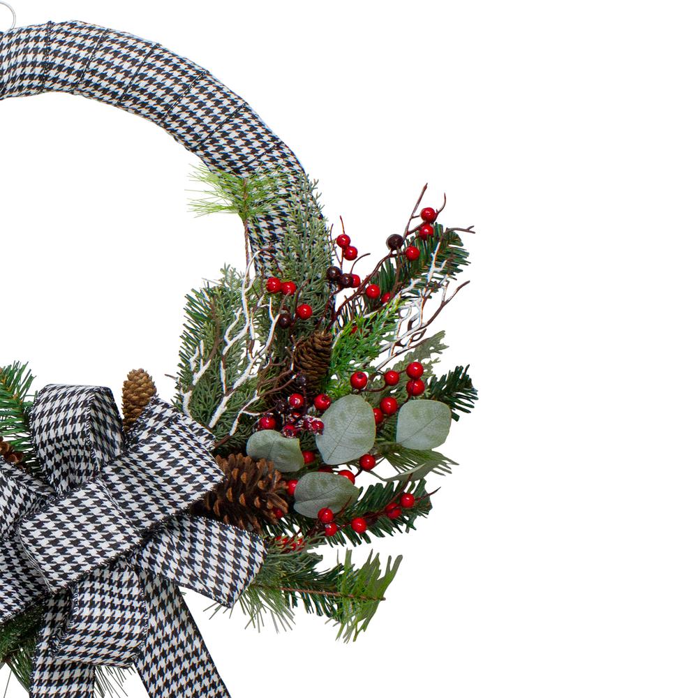 Black/White Houndstooth and Berry Artificial Christmas Wreath - 24-Inch  Unlit. Picture 3