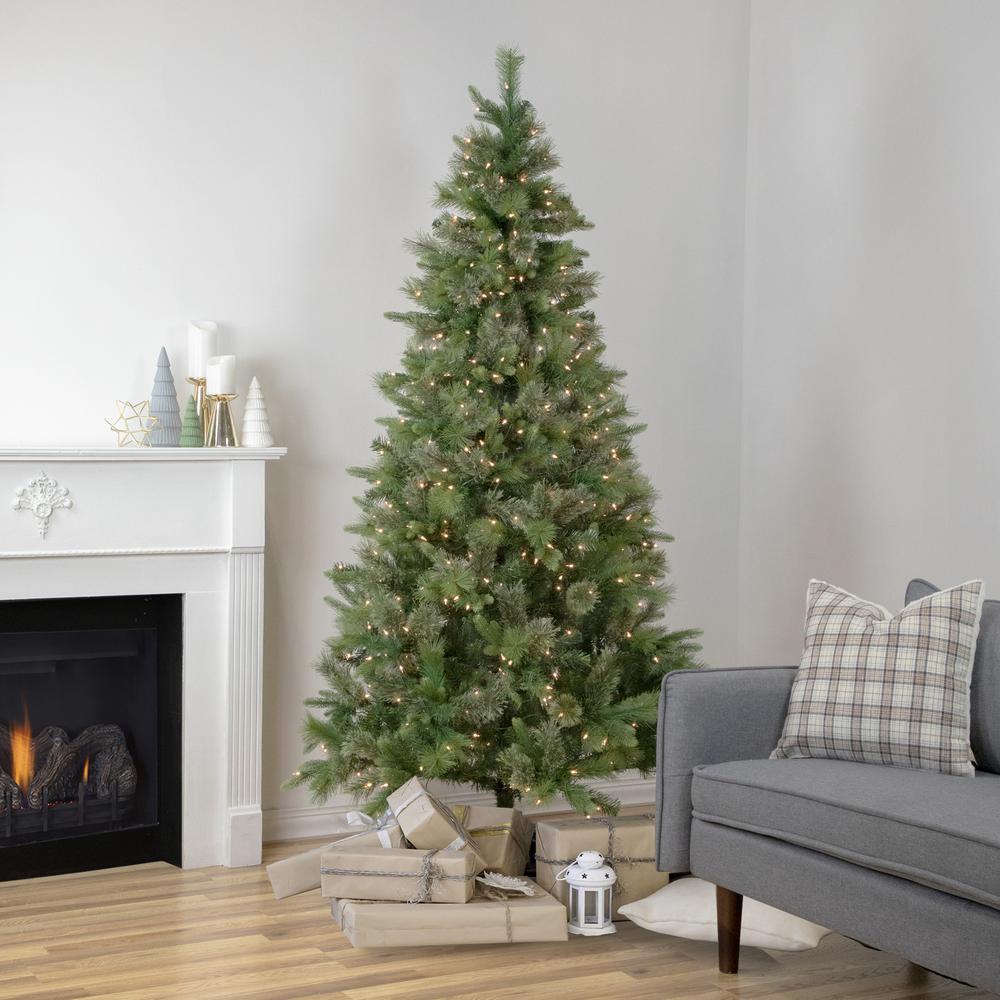 6.5' Pre-Lit Kingston Cashmere Pine Artificial Christmas Tree  Clear Lights. Picture 2