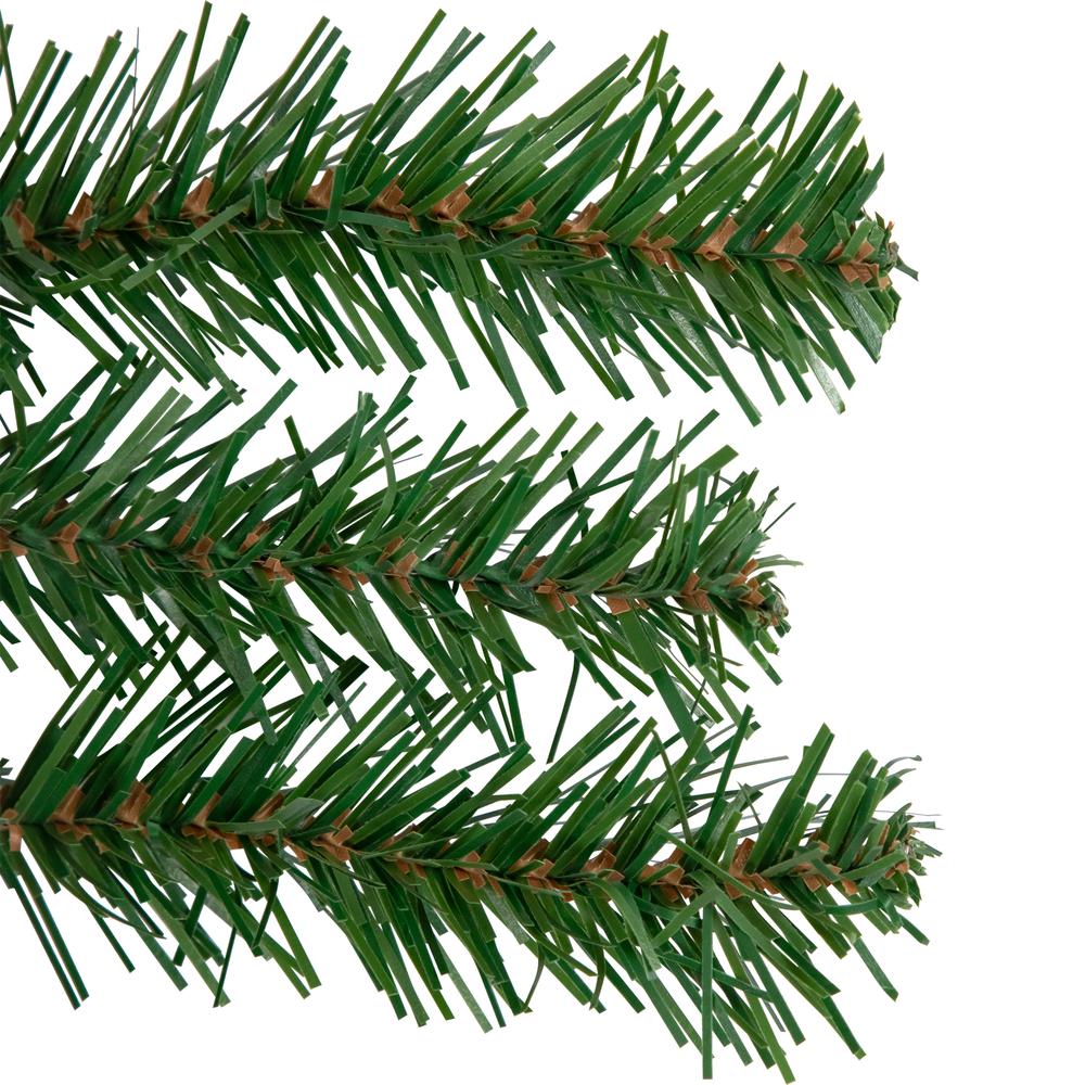 Green Winona Fir Artificial Christmas Wreath  24-Inch  Unlit. Picture 3