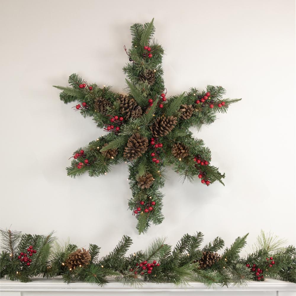 32" Pre-Lit Artificial Mixed Pine and Berries Christmas Snowflake Wreath. Picture 2
