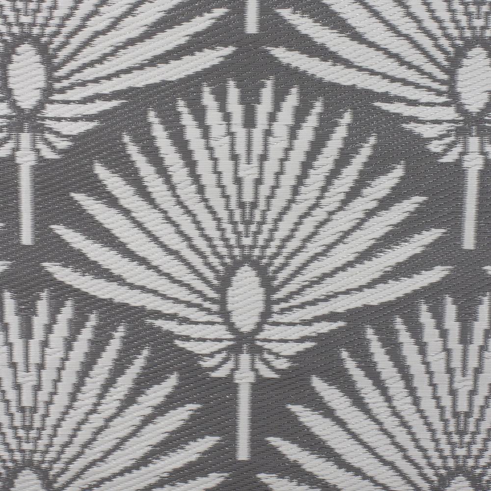 4' x 6' Gray and White Fan Leaf Rectangular Outdoor Area Rug. Picture 4