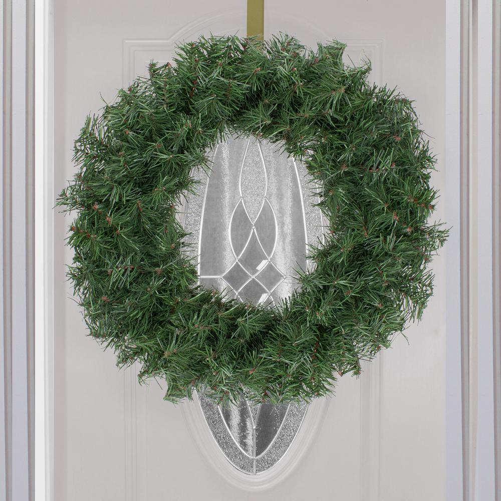 Canadian Pine Artificial Christmas Wreath - 24-Inch  Unlit. Picture 4