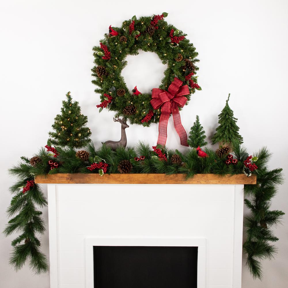 Pre-Lit Canadian Pine Artificial Christmas Wreath  30-Inch  Clear Lights. Picture 2