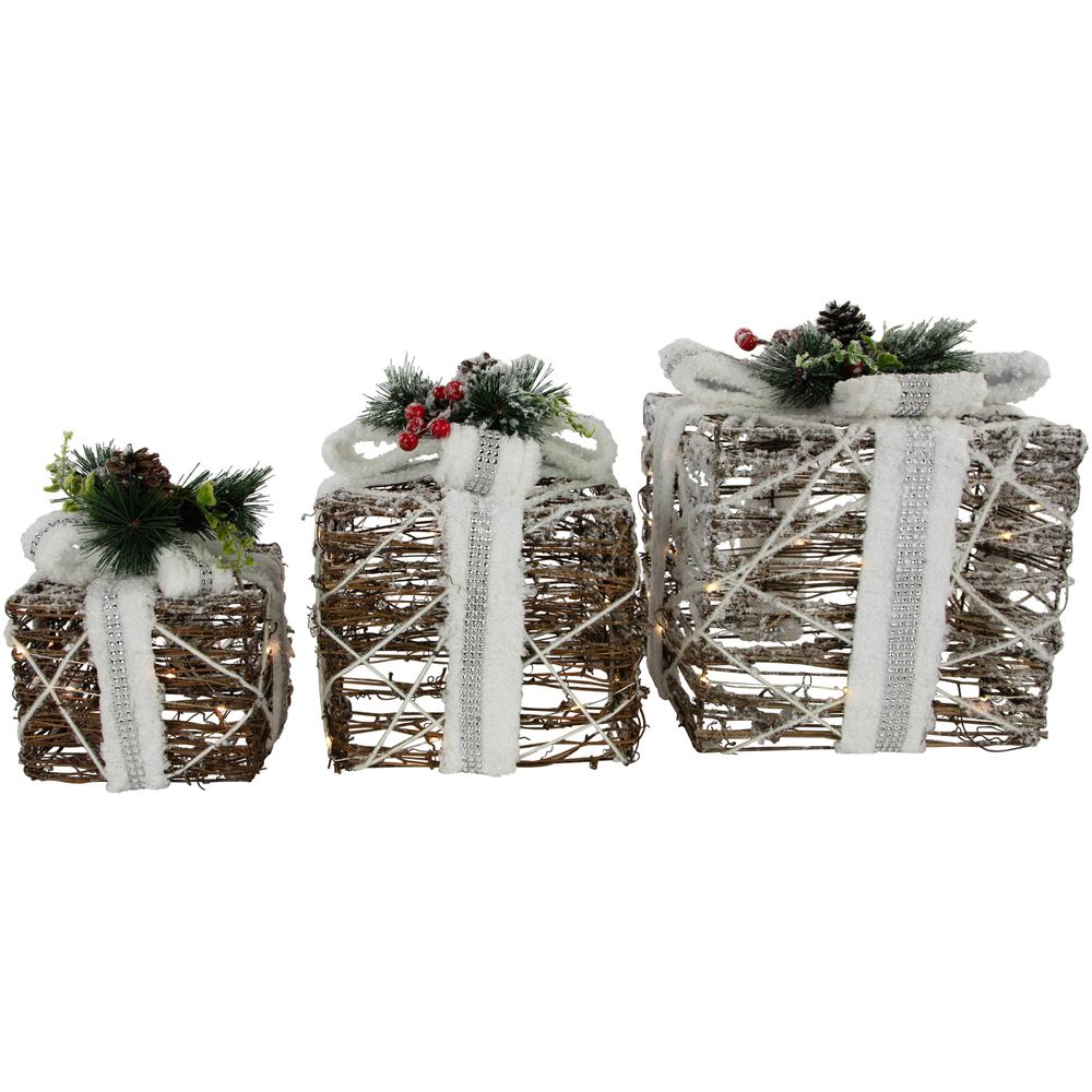 Set of 3 LED Gift Boxes with Pine and Berries Christmas Decorations 9.75". Picture 3
