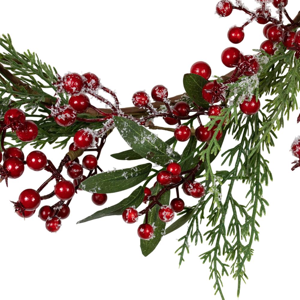 Frosted Red Berries with Leaves and Pine Christmas Wreath 18-inch Unlit. Picture 3