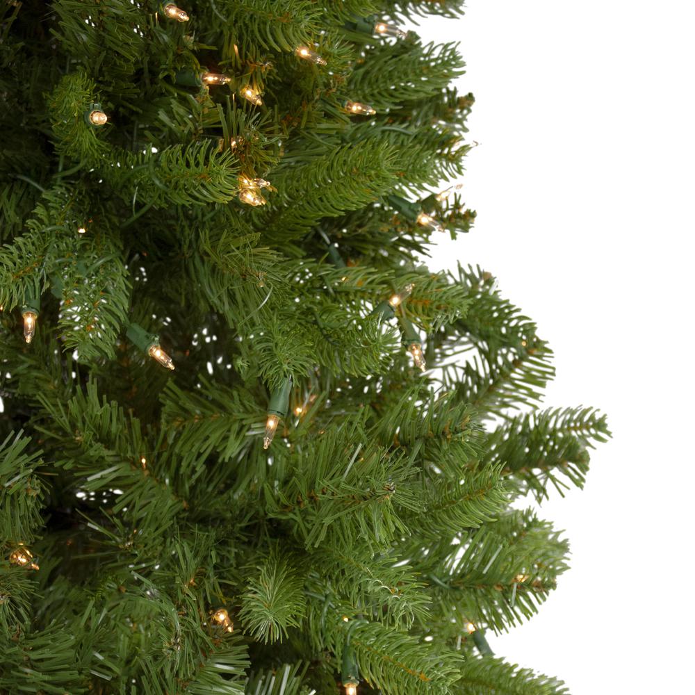 7.5' Pre-Lit Palisades Fir Artificial Christmas Tree - Clear Lights. Picture 4
