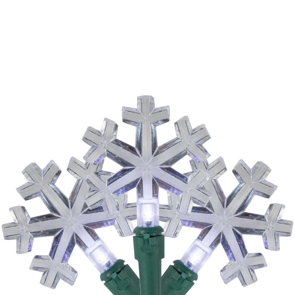20-Count Pure White LED Snowflake Christmas Light Set  4.5ft Green Wire. Picture 1