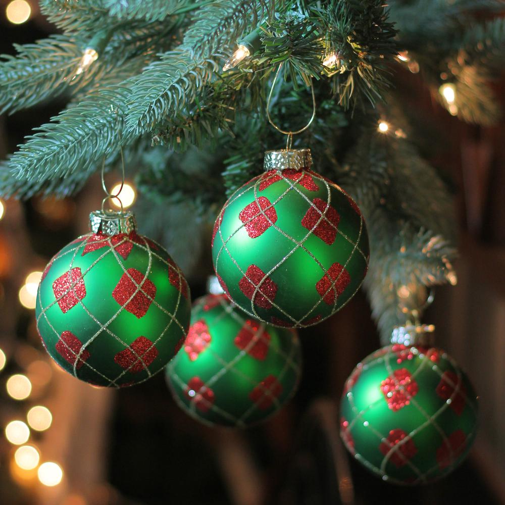 4ct Green and Red Argyle Diamond Pattern Christmas Ball Ornaments 3.25" (80mm). Picture 2