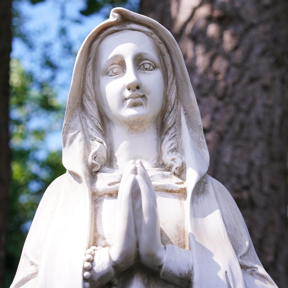 28" Religious Praying Virgin Mary Outdoor Garden Statue. Picture 3
