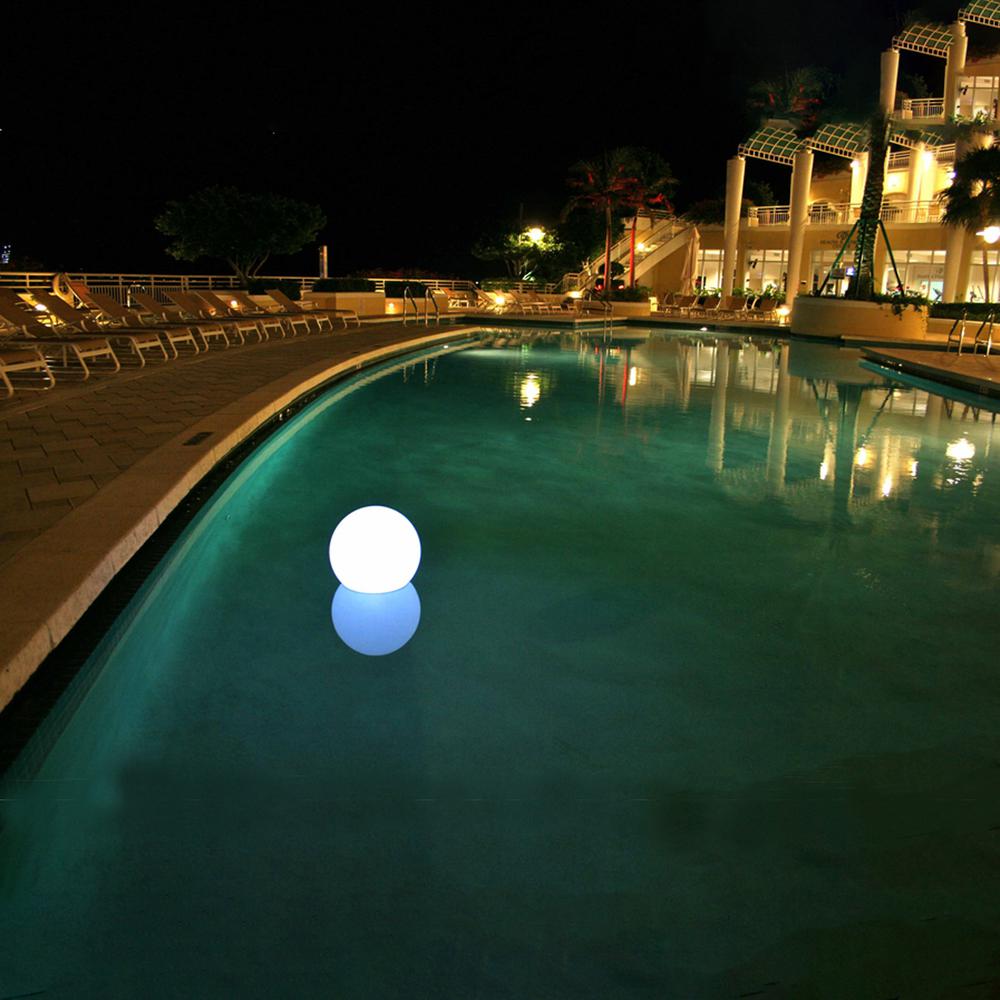 9" Chill Lite Floating Swimming Pool Choose-A-Color Round Bubble Light. Picture 1