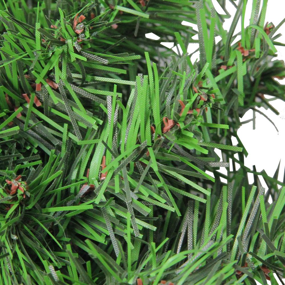 Colorado Spruce Artificial Christmas Wreath  16-Inch  Unlit. Picture 3