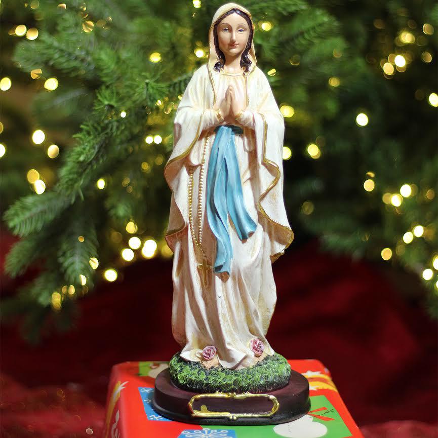 12" Distressed Blessed Mother Virgin Mary Religious Christmas Table Top Figure. Picture 3