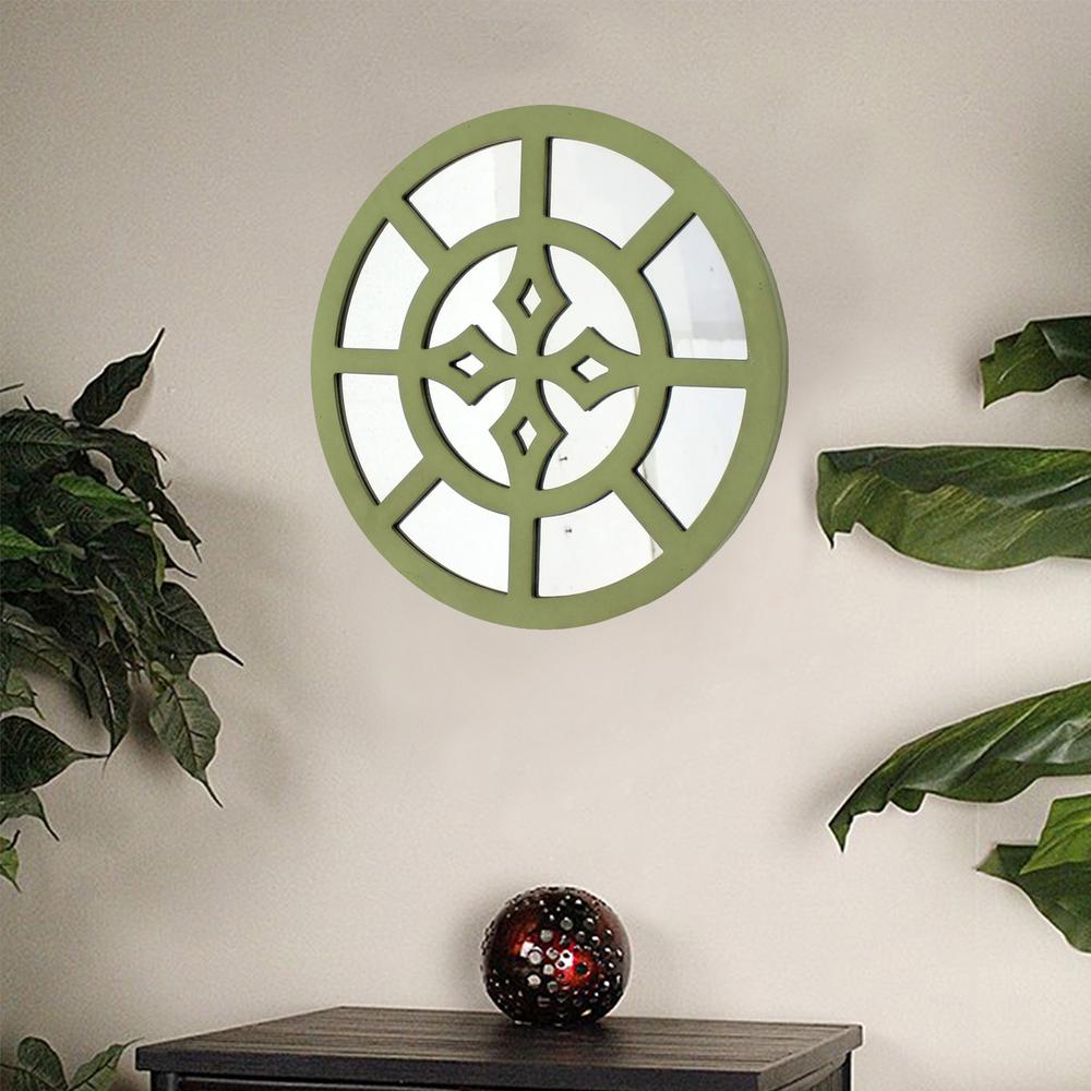 15.5" x 15.5" Green, Rustic Mirrored, Round - Wooden Wall Decor - 274561. Picture 2